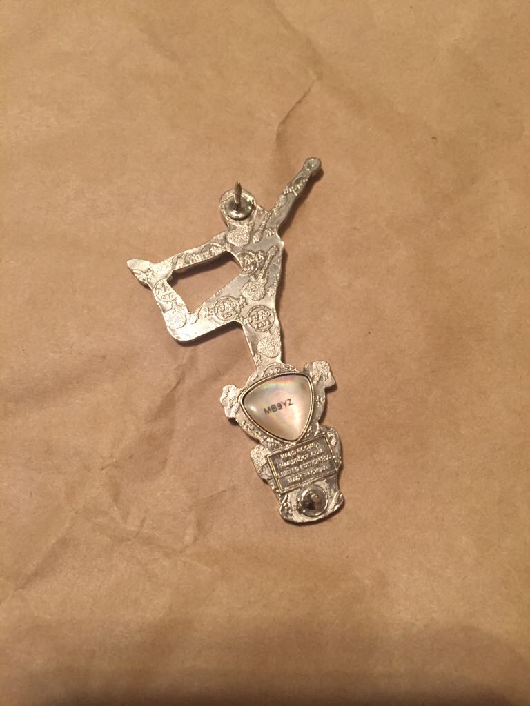 Hard Rock Cafe Dallas Cheerleader - Hard Rock Cafe pin collectible - Main Image 2