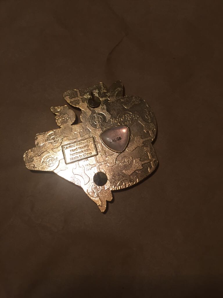 Hard Rock Cafe Atlanta Peach Girl - Hard Rock Cafe pin collectible - Main Image 2