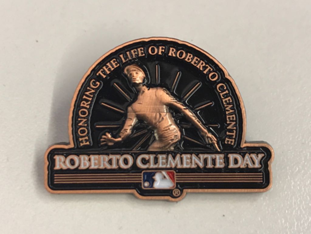 Pluto - Winter Wishes 2017 - Snow Globe