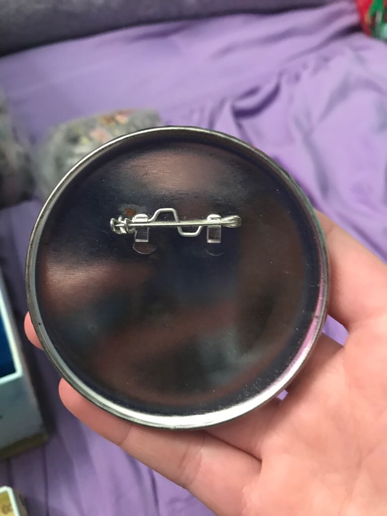 EPCOT  pin collectible - Main Image 2