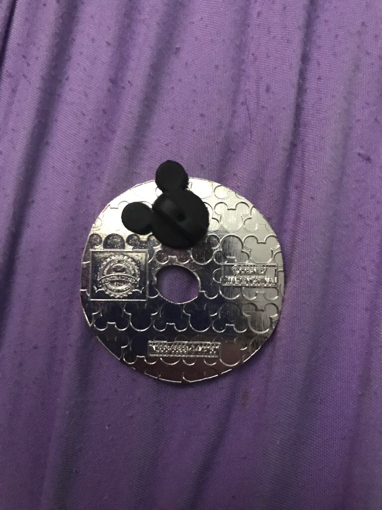 Doughnut  Donald Duck - Open Edition pin collectible - Main Image 2