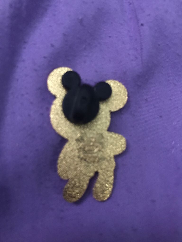 Mickey Mouse  pin collectible - Main Image 2