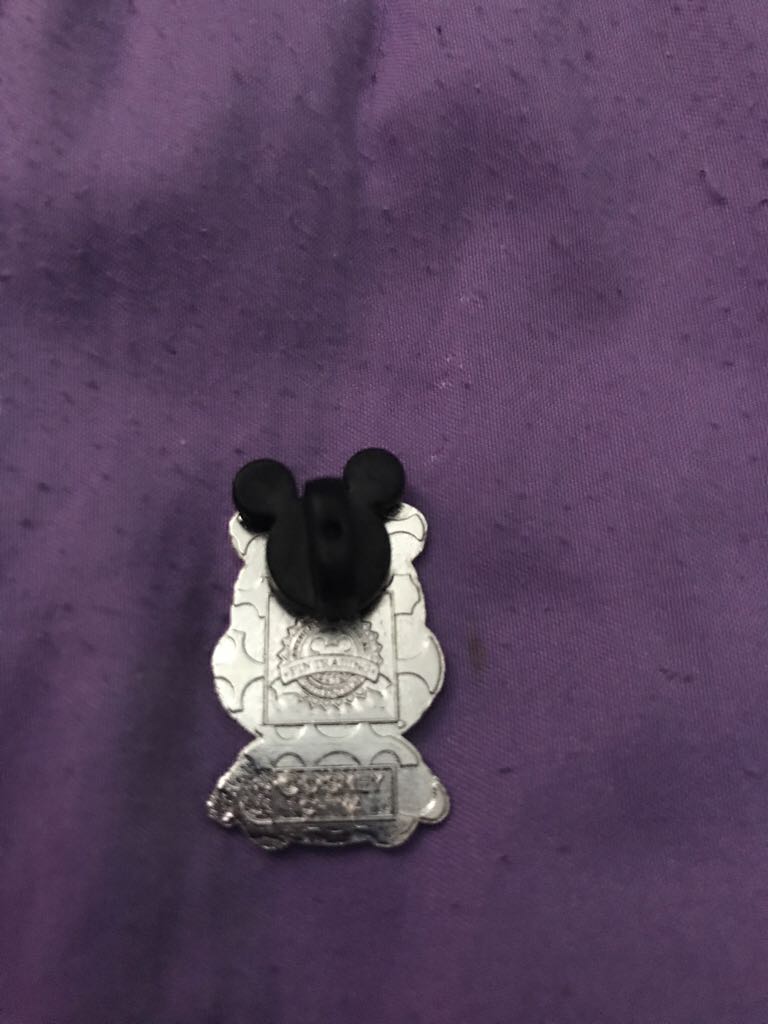 Pooh: Sitting Little Pooh  pin collectible - Main Image 2