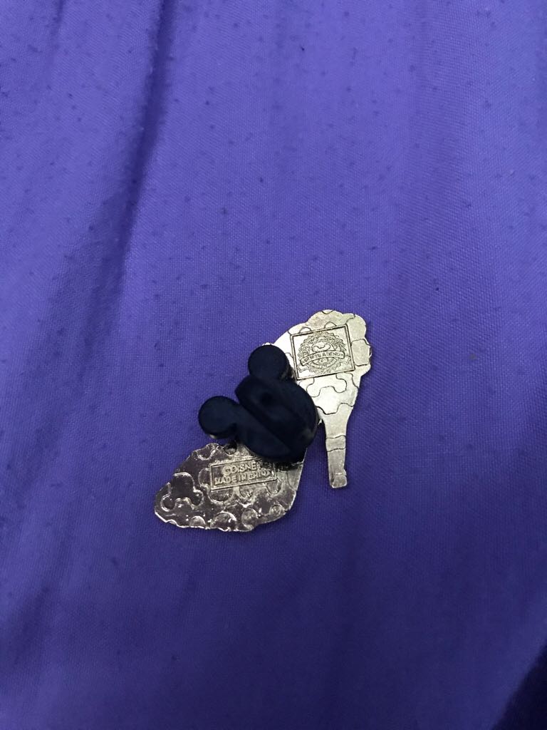 Cinderella Shoe  pin collectible - Main Image 2