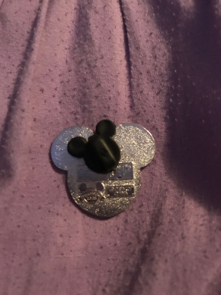 Mickey Mouse  pin collectible - Main Image 2