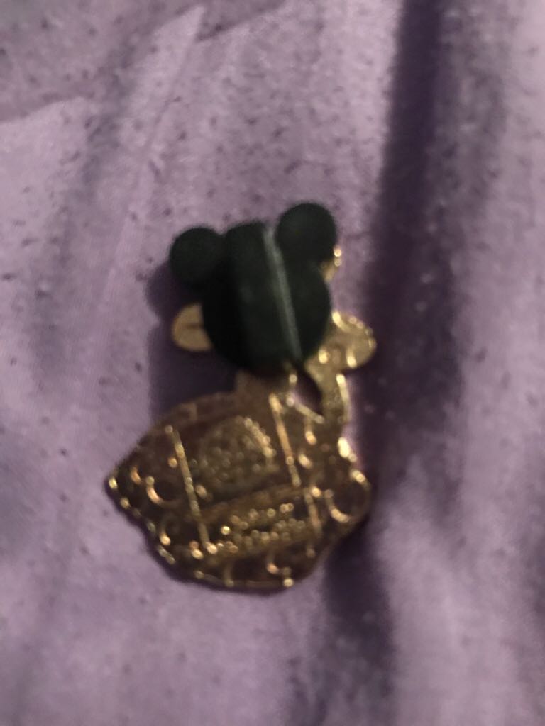 Minnie Mouse Hat  pin collectible - Main Image 2