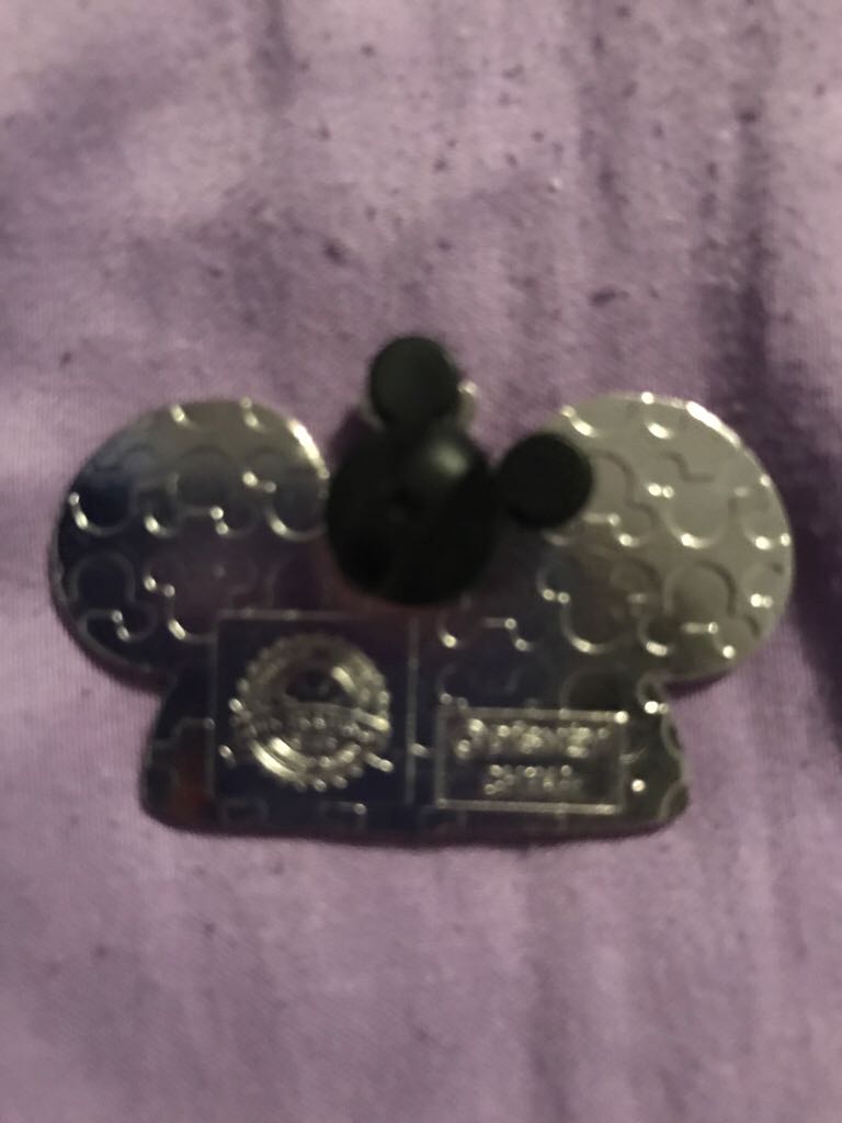 Minnie Mouse Hat  pin collectible - Main Image 2
