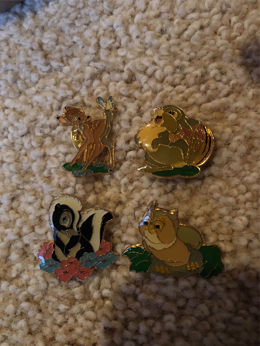 Disney  pin collectible - Main Image 4