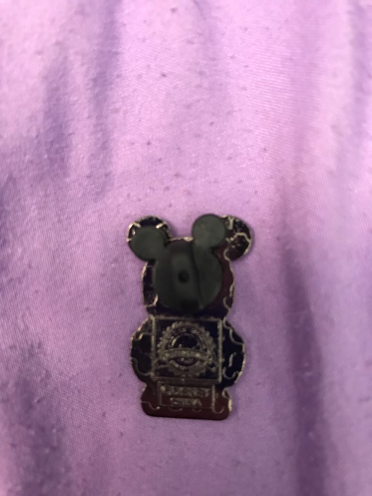 Vinylmation — Red  pin collectible - Main Image 2
