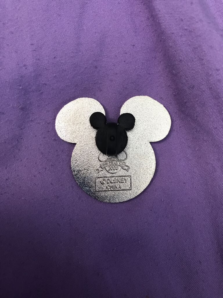USA Flag Mickey Mouse Head Silhouette  pin collectible - Main Image 2