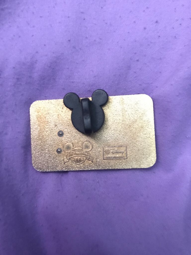 Walt Disney  pin collectible - Main Image 2