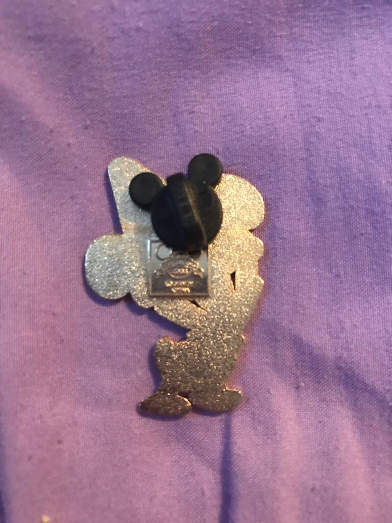 Donald Duck Hollywood Studios  pin collectible - Main Image 2