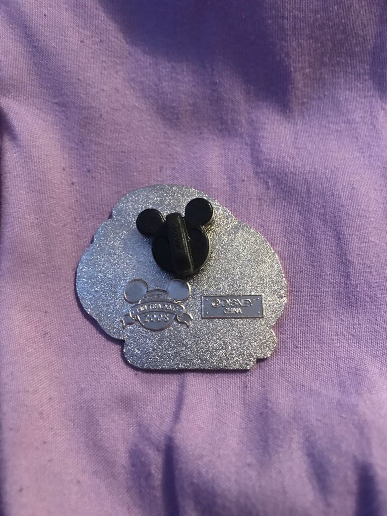 Hollywood Studios  pin collectible - Main Image 2