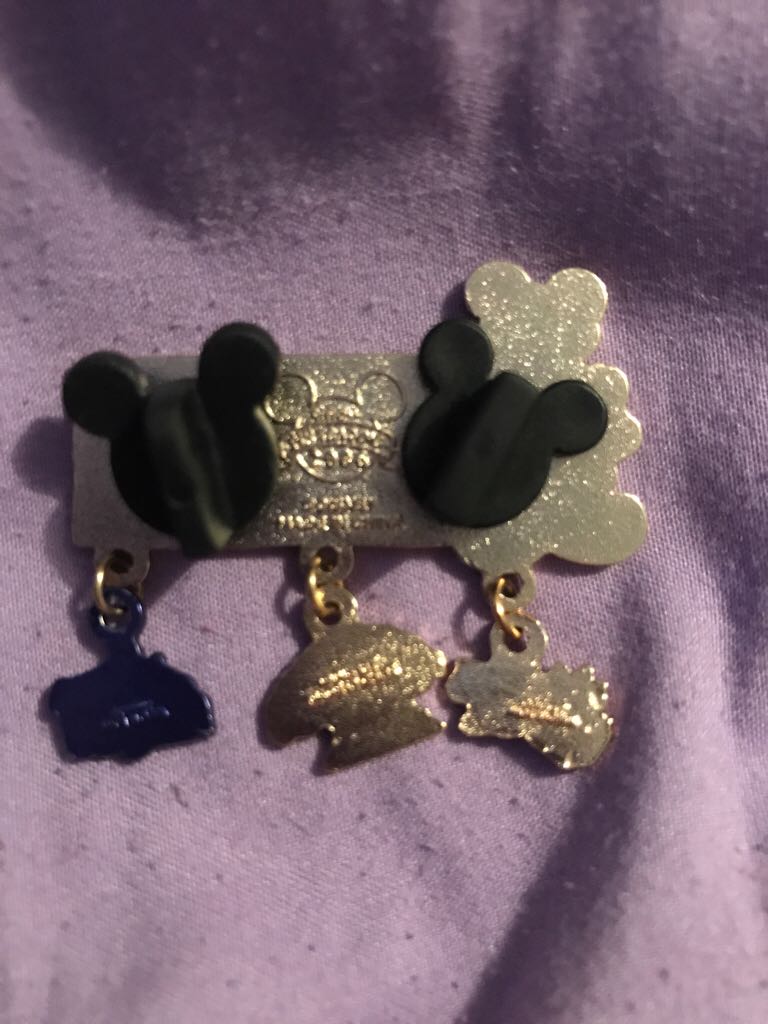 Animal Kingdom  pin collectible - Main Image 2