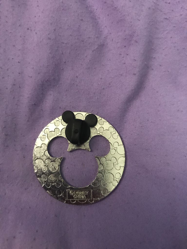 Mickey Mouse Head Silhouette  pin collectible - Main Image 2