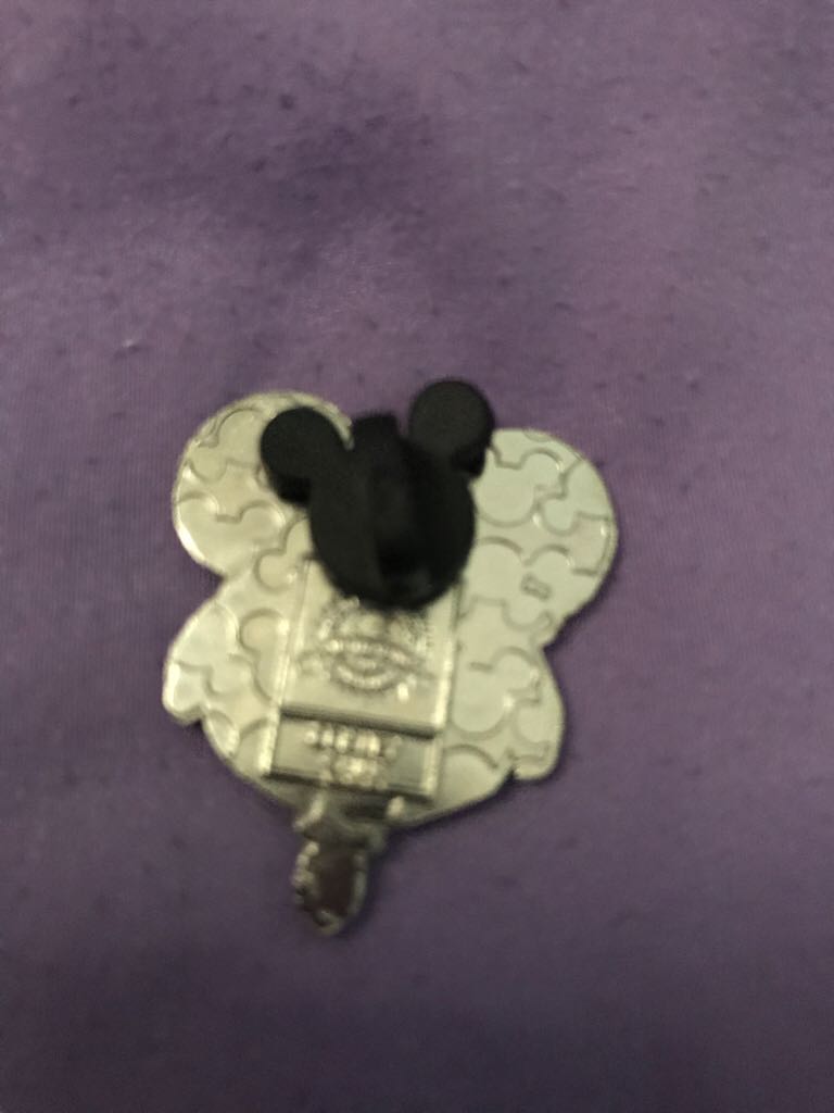Mickey Mouse Nerd  pin collectible - Main Image 2