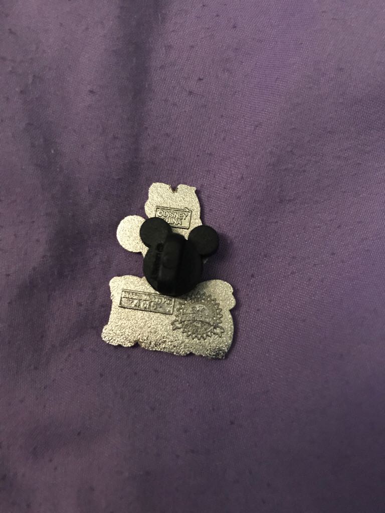 Minnie Mouse Good  pin collectible - Main Image 2