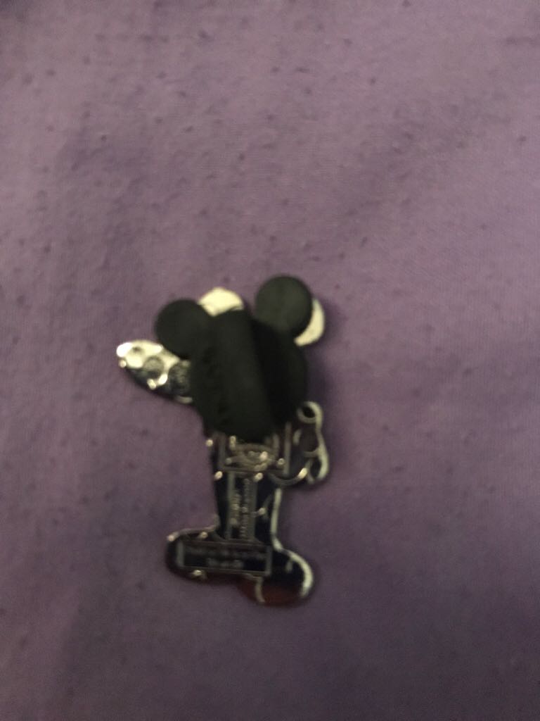 Mickey Mouse Chaser  pin collectible - Main Image 2
