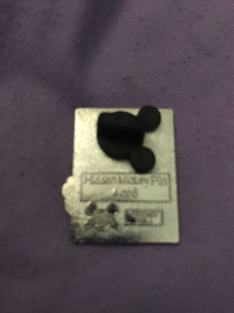 Dlae In Paris  pin collectible - Main Image 2