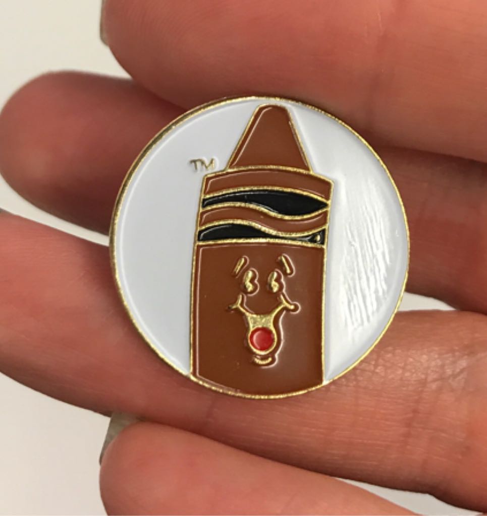The Crayola Experience: Crayola Factory Brown Crayon - Pin pin collectible - Main Image 1
