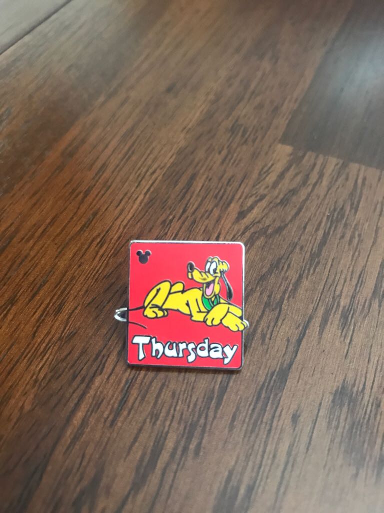 Chip & Dale - Chip - Chip Whispering to Dale Listening