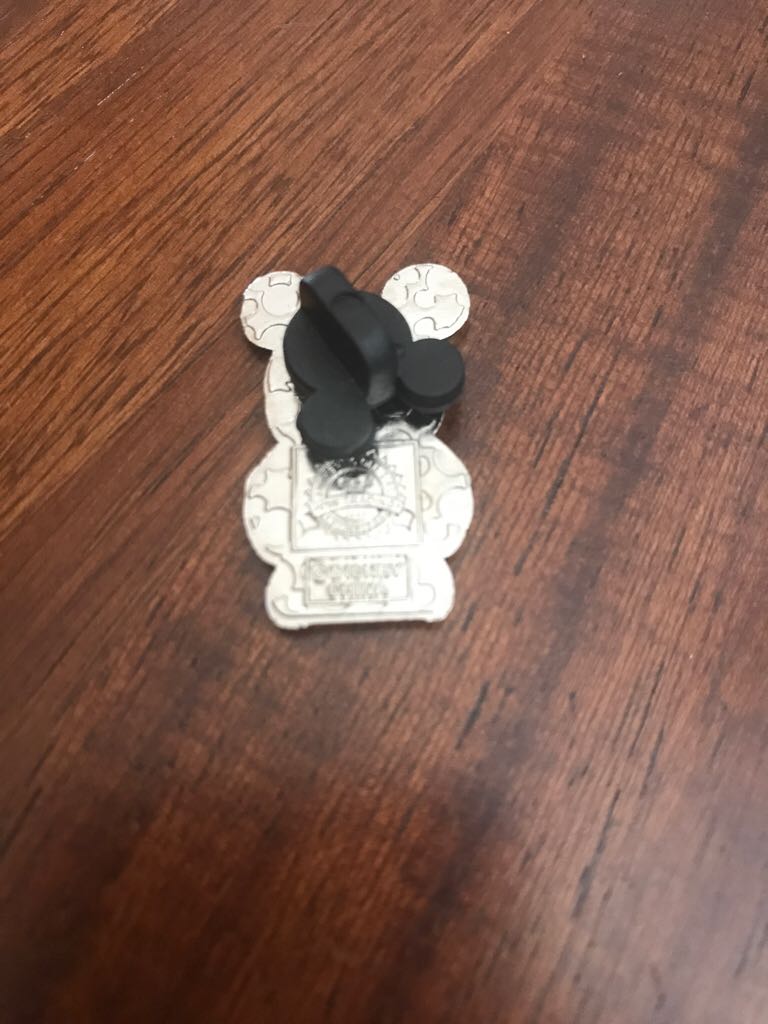 Cinderella Vinylmtion  pin collectible - Main Image 2