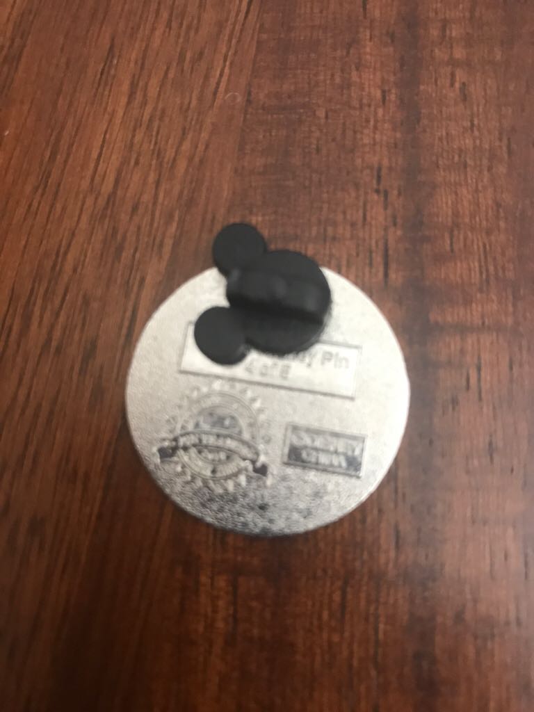 Looking 4 Mickey’s  pin collectible - Main Image 2
