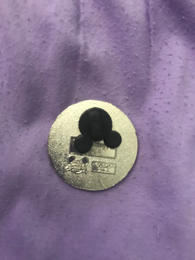 Mickey Head Silhouette  pin collectible - Main Image 2