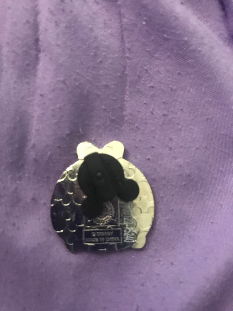 Tsum Tsum - Daisy Duck - Tsum Tsum pin collectible - Main Image 2