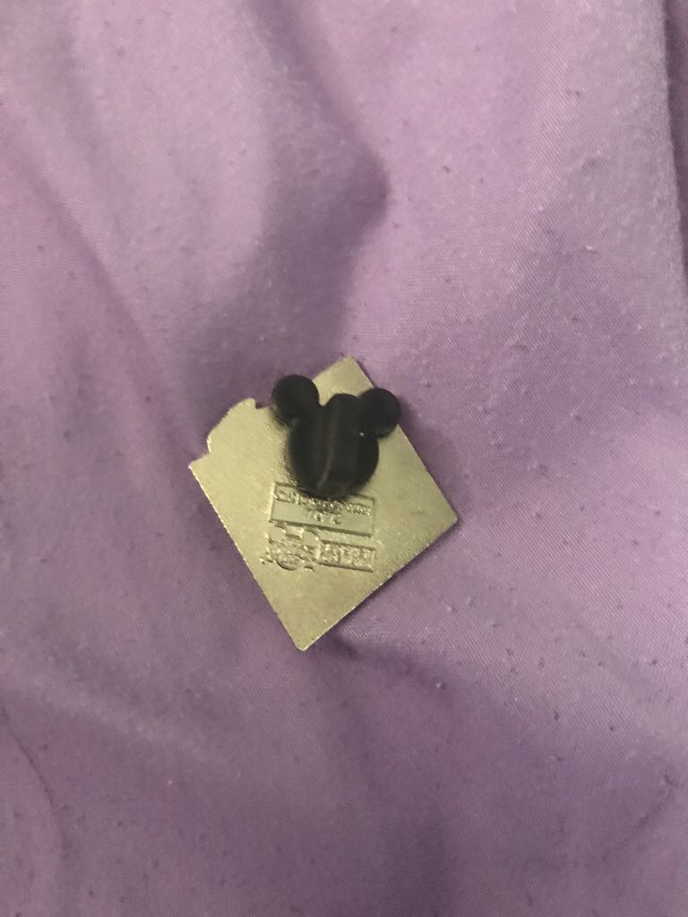 Pongo & Perdita  pin collectible - Main Image 2