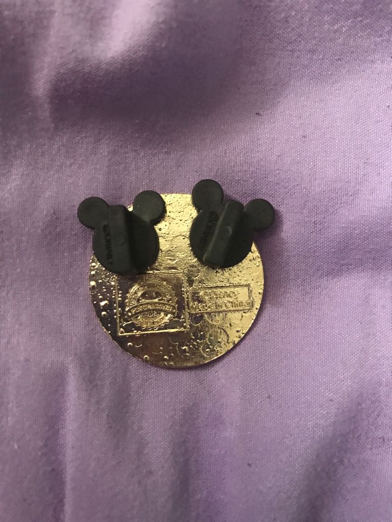 Tod & Copper - Disney pin collectible - Main Image 2