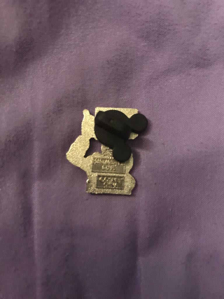 I — Ichabod Crane  pin collectible - Main Image 2