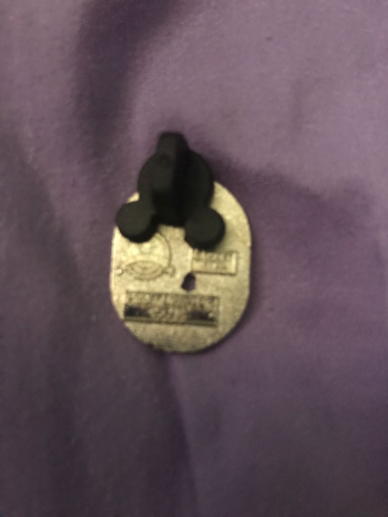 O — Oliver  pin collectible - Main Image 2