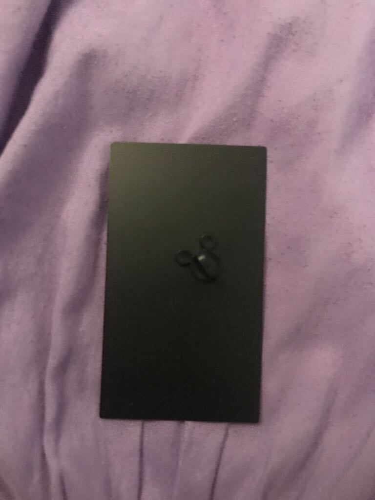 Simba  pin collectible - Main Image 2