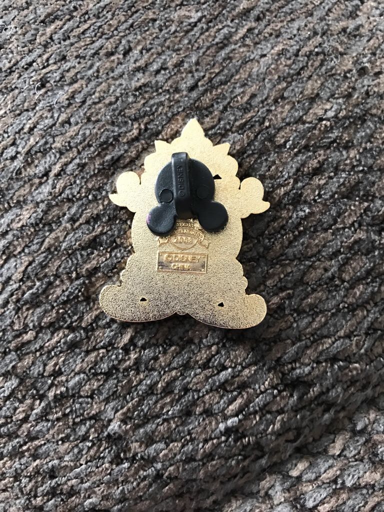 Snow White  pin collectible - Main Image 2