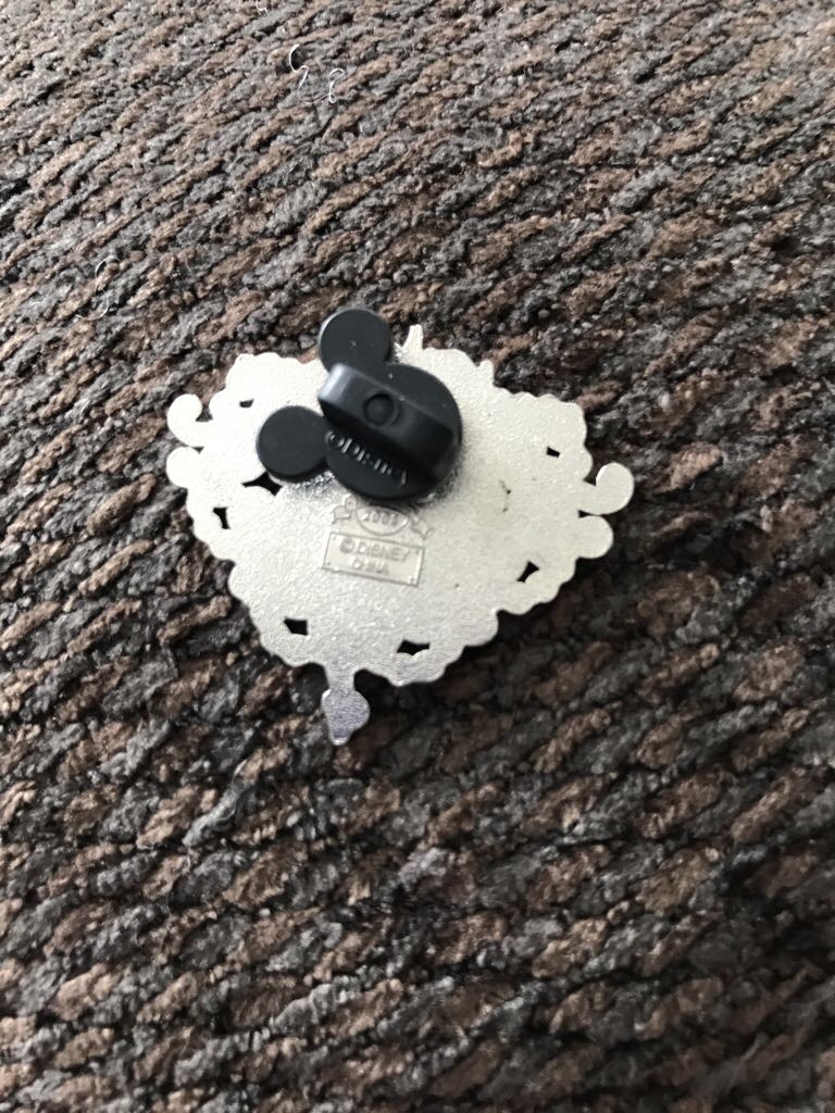 Tinkerbell  pin collectible - Main Image 2