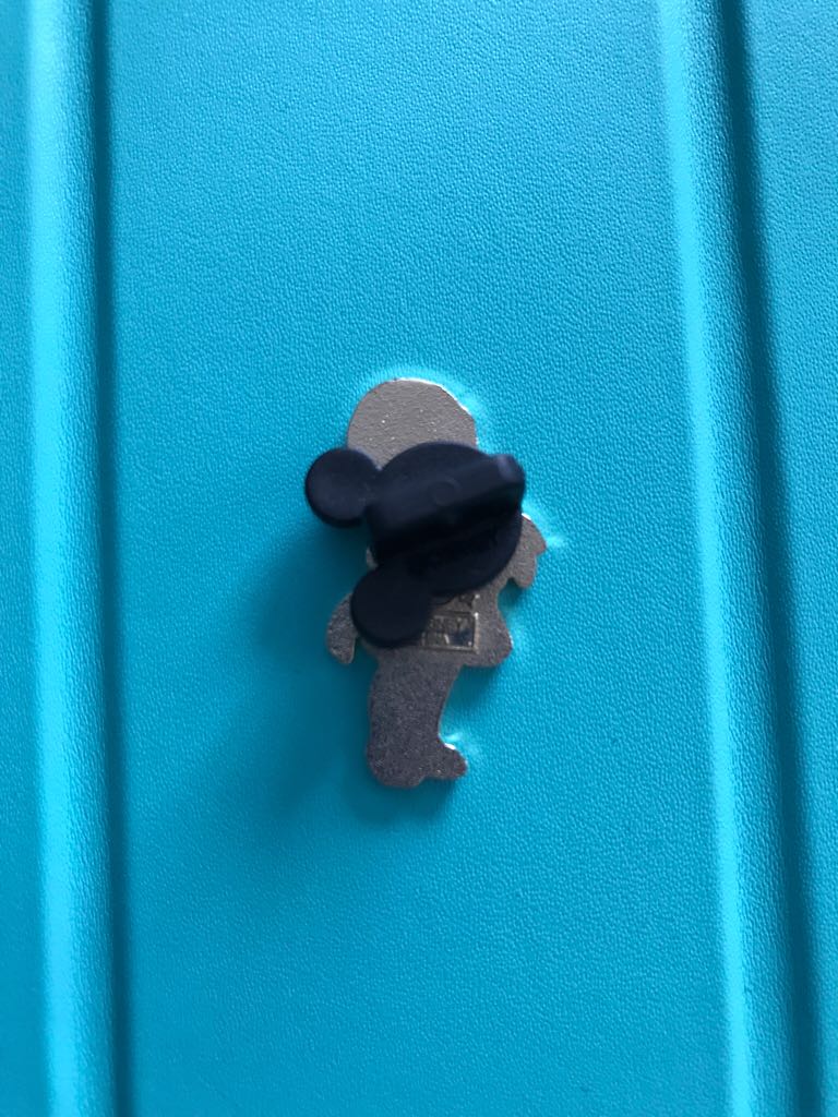 Snow White  pin collectible - Main Image 2