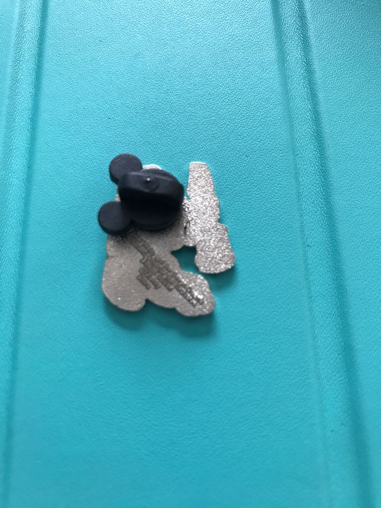 Dopey  pin collectible - Main Image 2