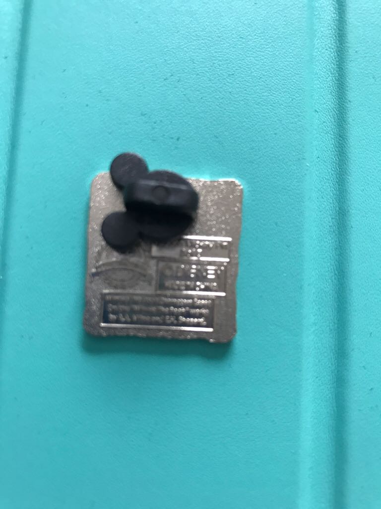 Tigger  pin collectible - Main Image 2