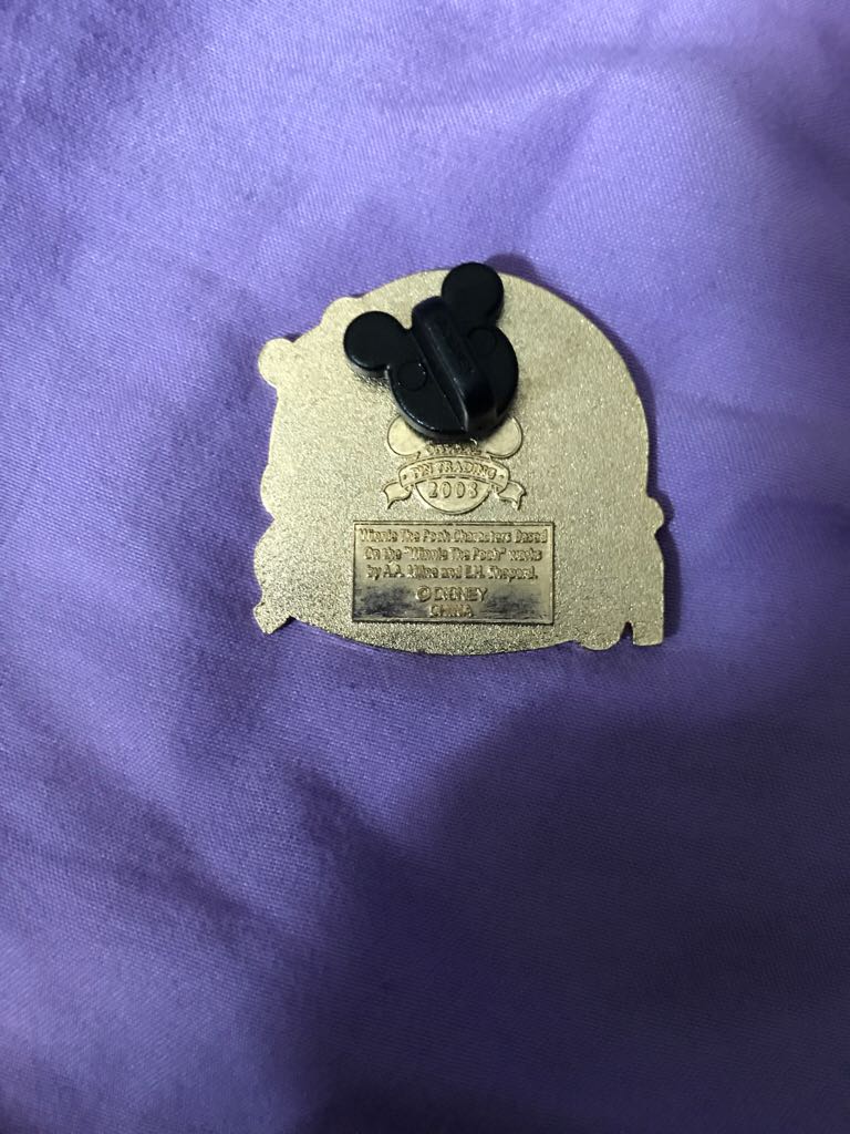 Winnie The Pooh & Piglet  pin collectible - Main Image 2
