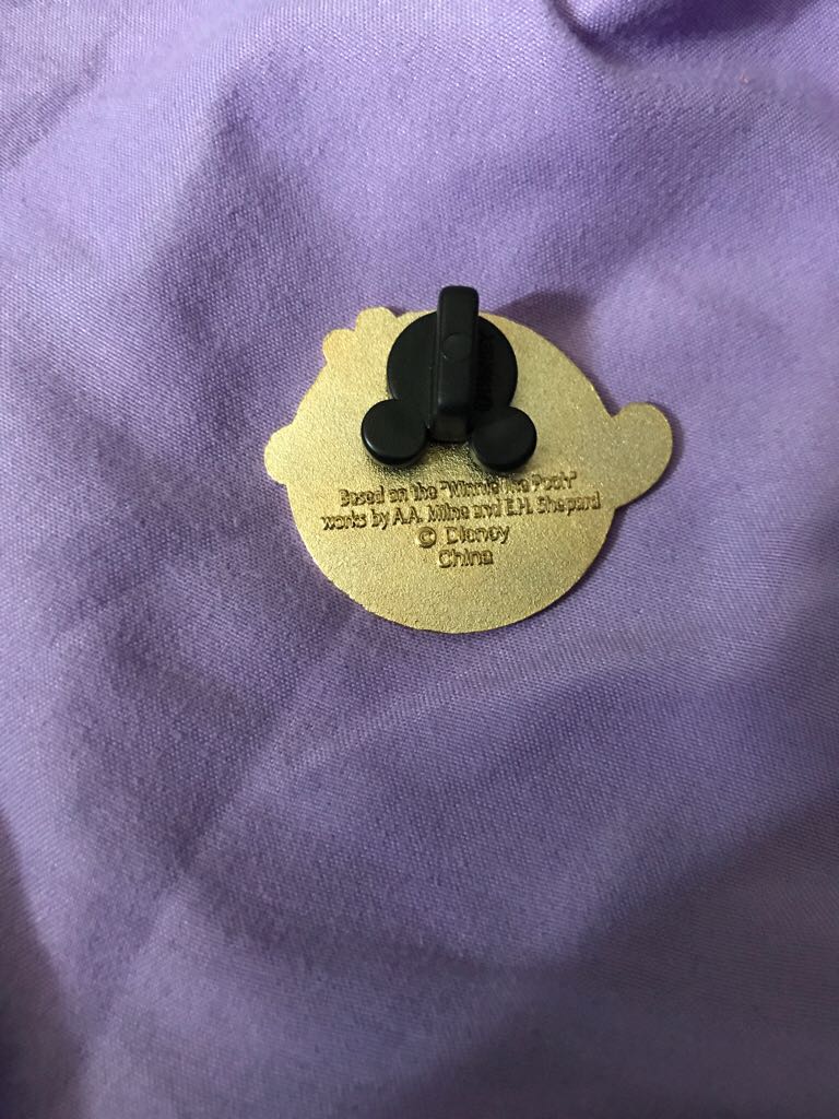 Best Friends  pin collectible - Main Image 2