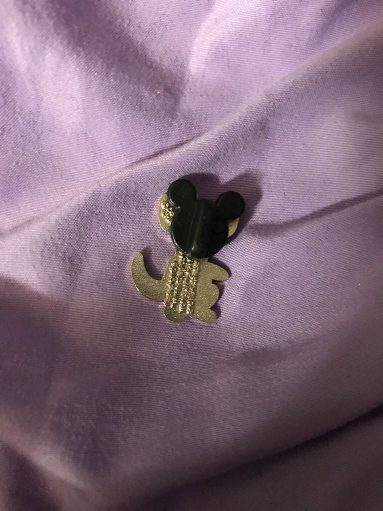 Roo  pin collectible - Main Image 2