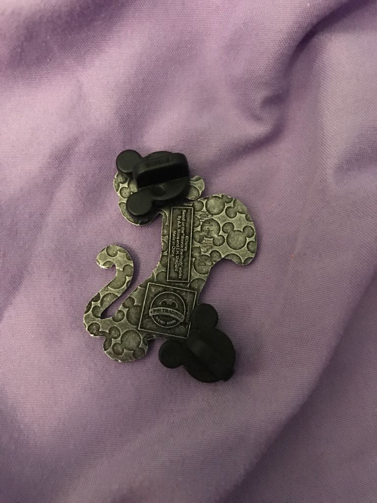 Tigger  pin collectible - Main Image 2