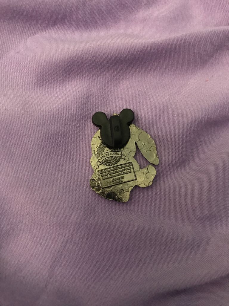 Eeyore - Disney pin collectible - Main Image 2
