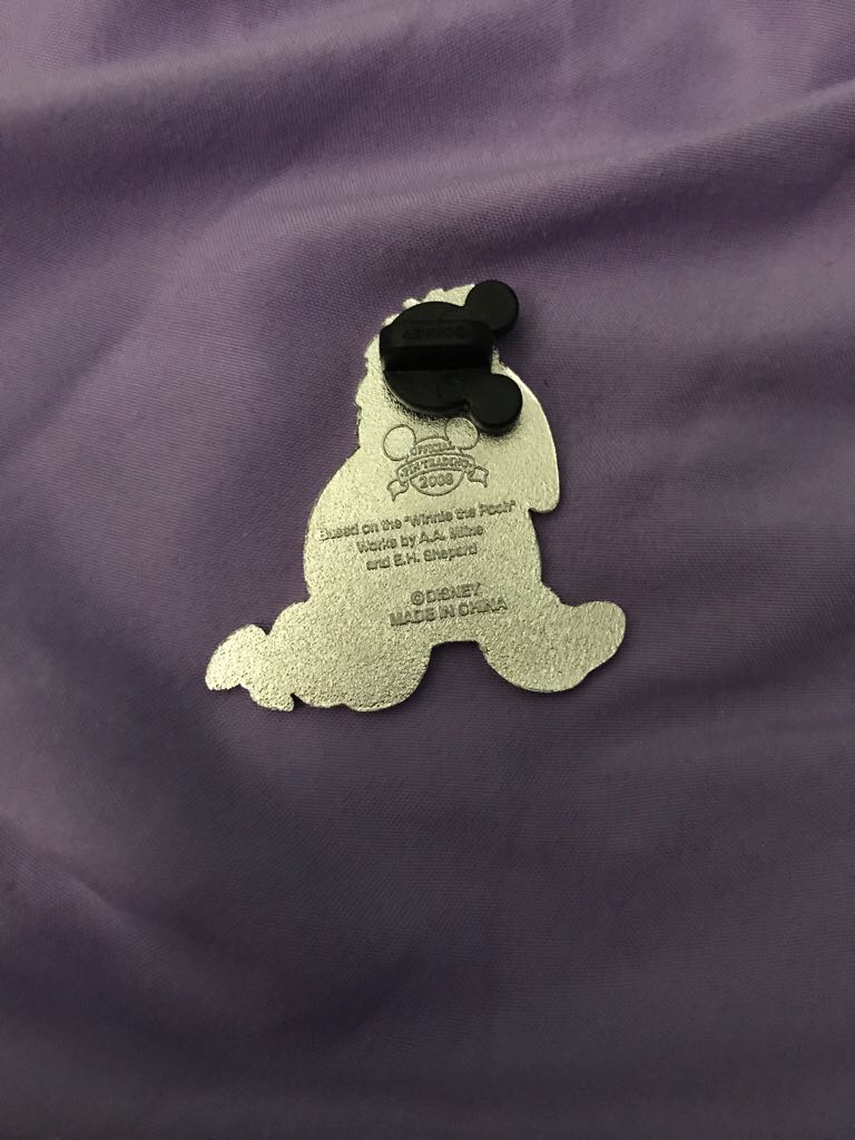 Eeyore  pin collectible - Main Image 2
