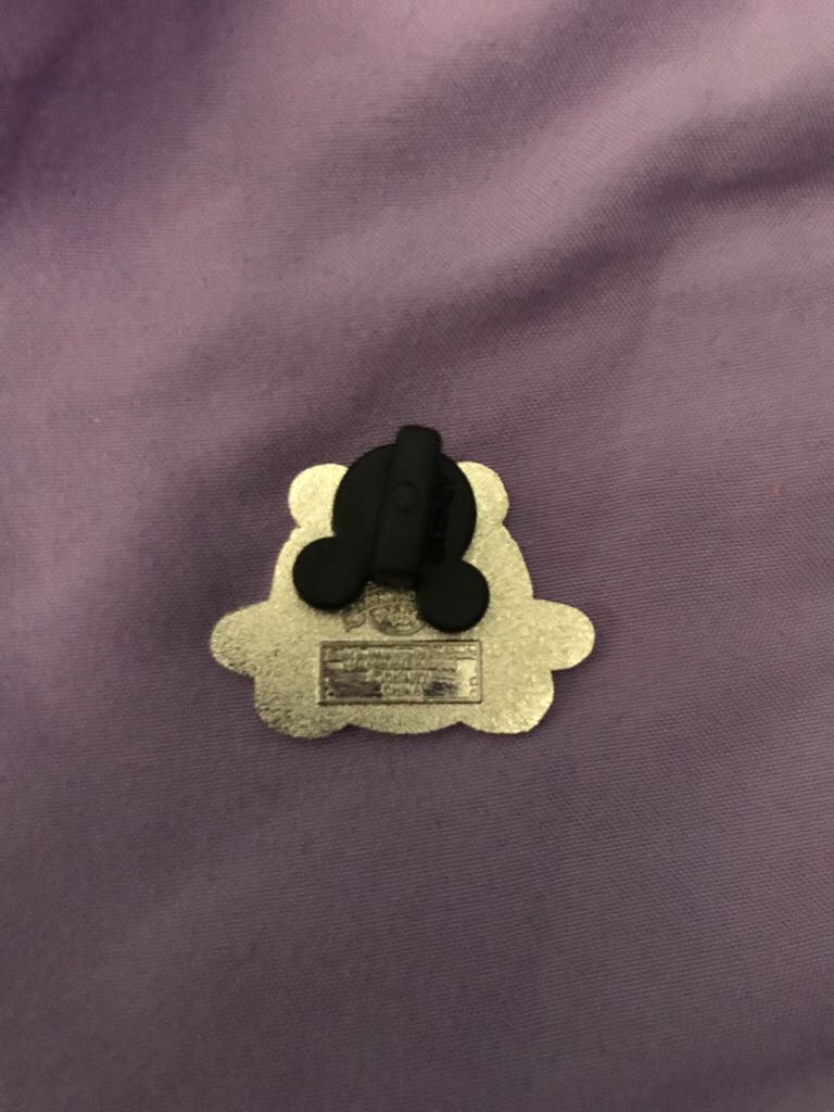 Winnie The Pooh  pin collectible - Main Image 2