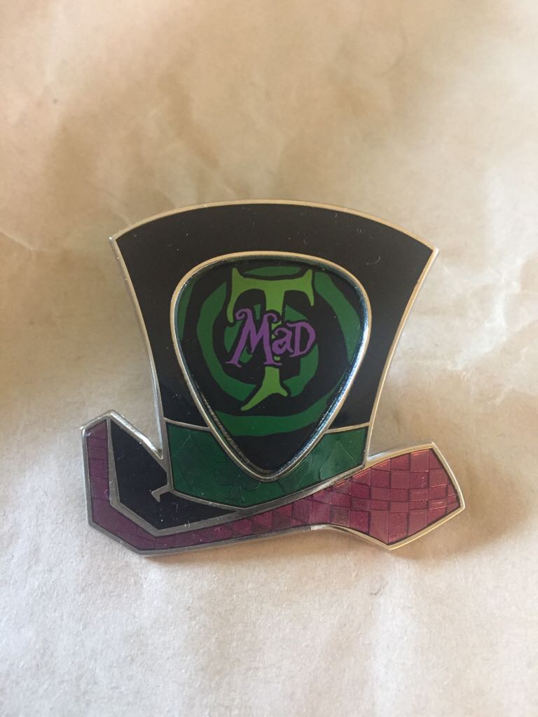 Star Wars Galaxy Edge Landing R2-D2