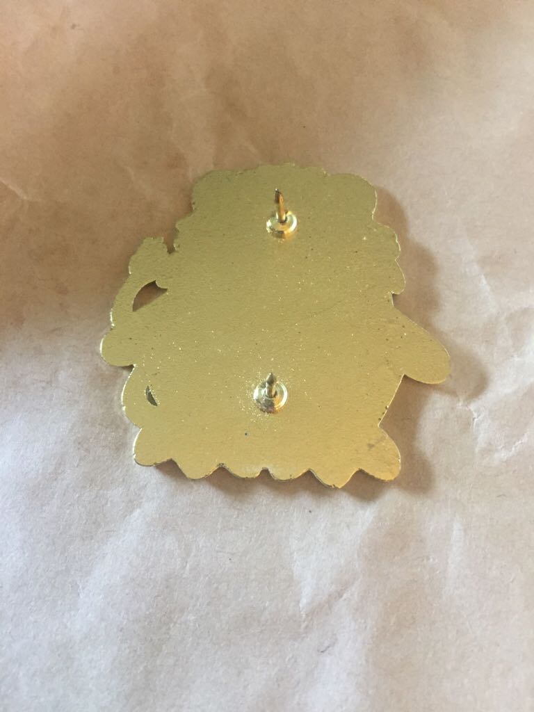 Cowardly Lion Penguin  pin collectible - Main Image 2