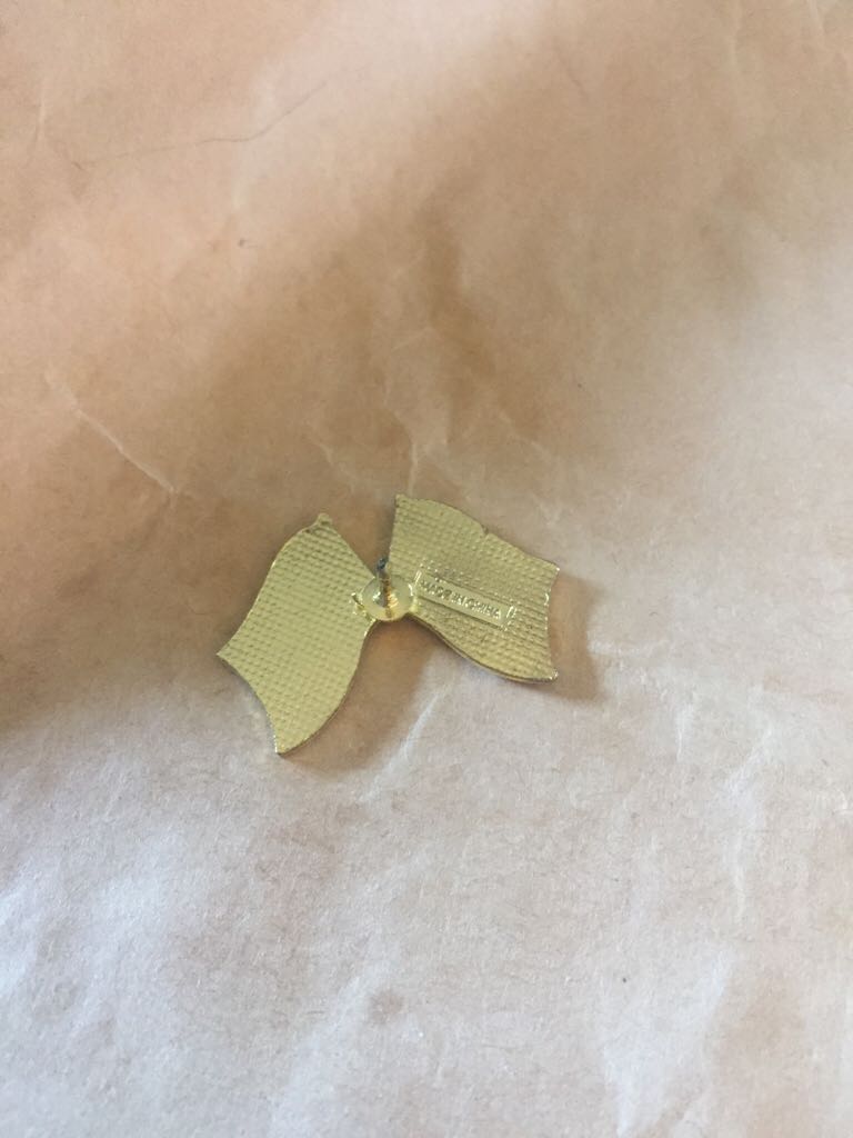 USA Mexico Flag  pin collectible - Main Image 2