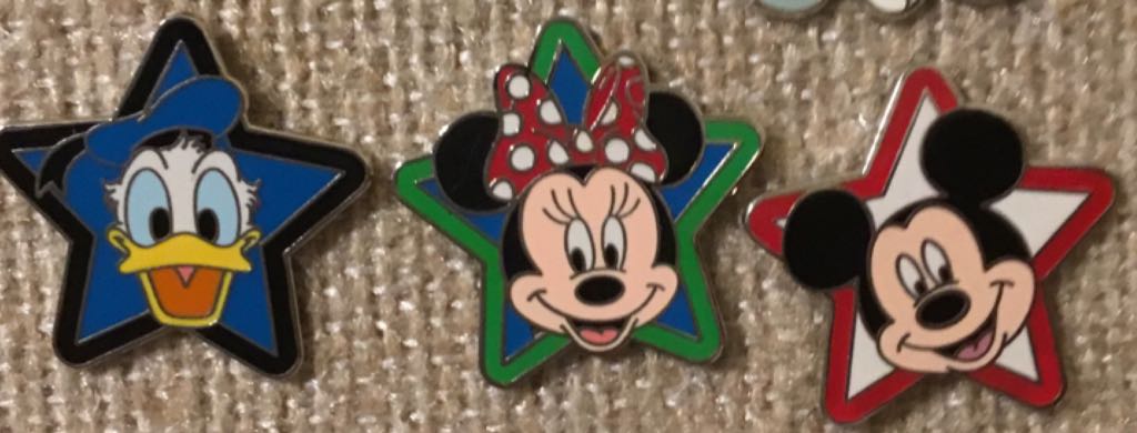 2018 Easter - Donald with Donald & Daisy Puppets